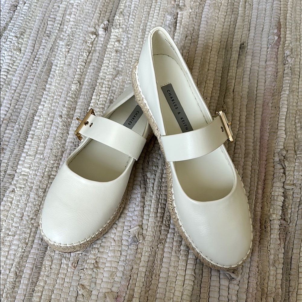 Charles & Keith Cream Flats Espadrilles Leather Finish Coastal Beachy old money